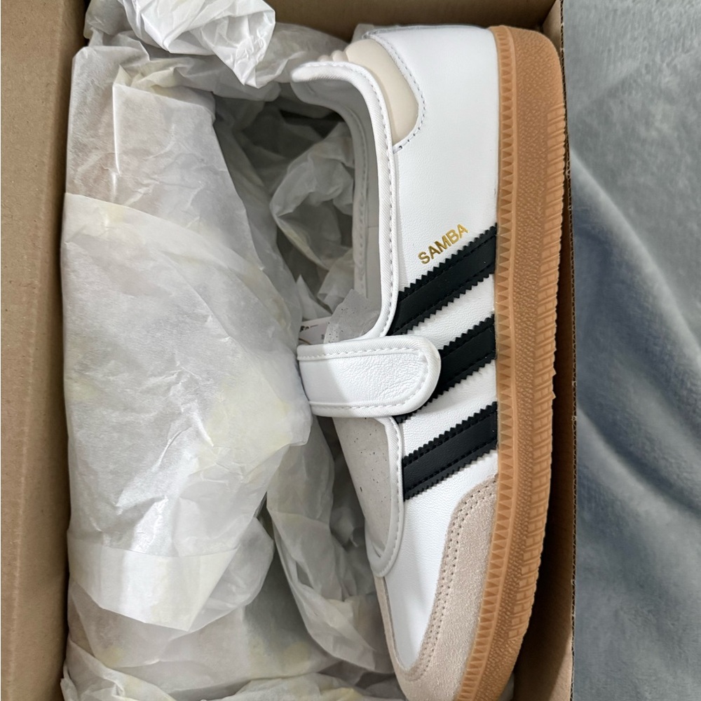 Adidas Samba Jane in Blue Shoe Box